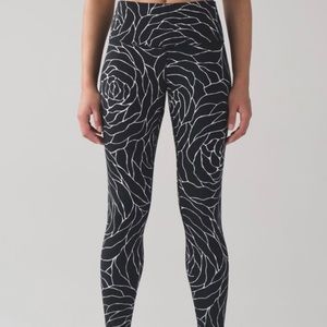 Lululemon Black/white Rose Leggings